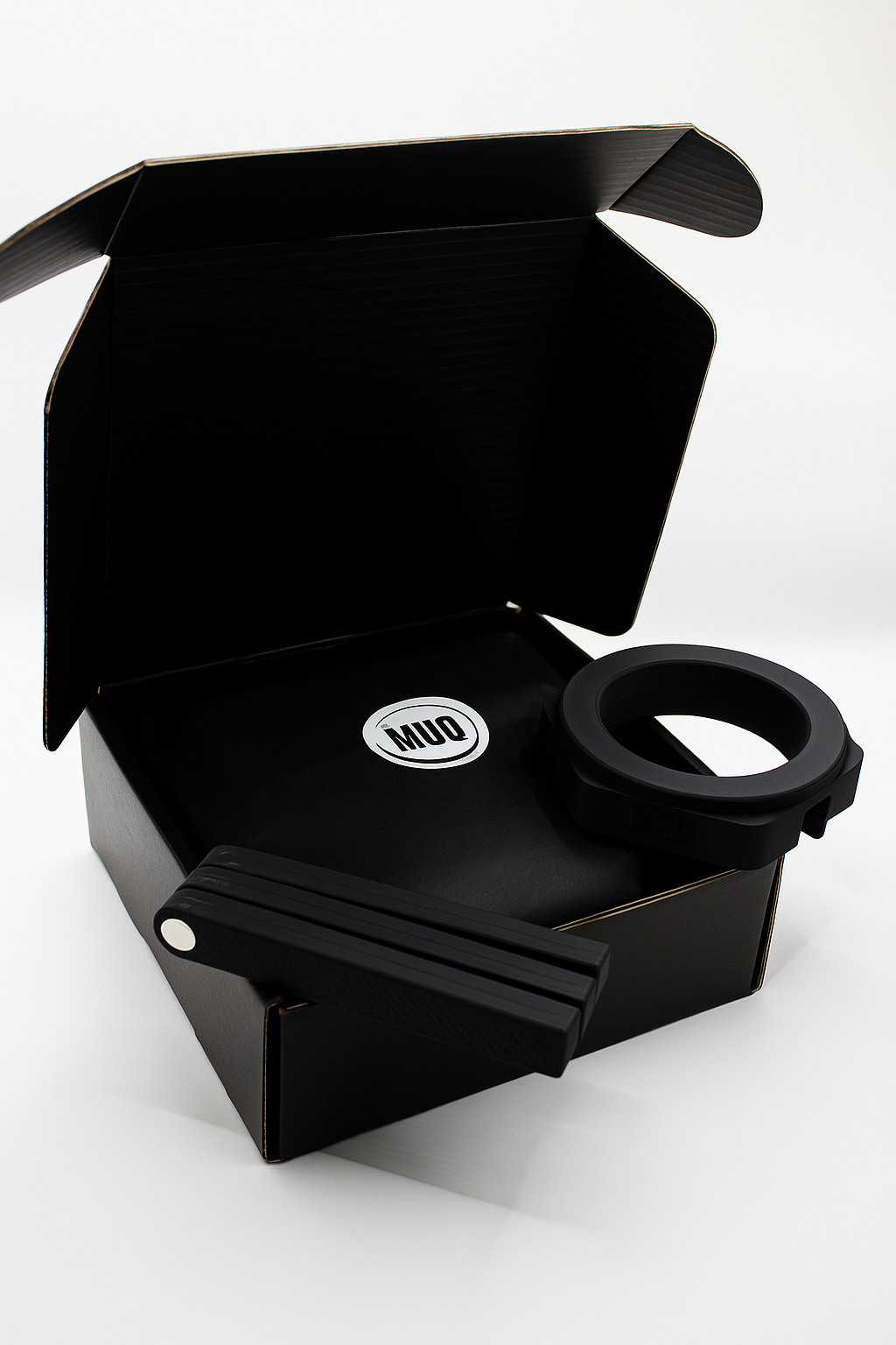 The MUD Co MagFold Stand